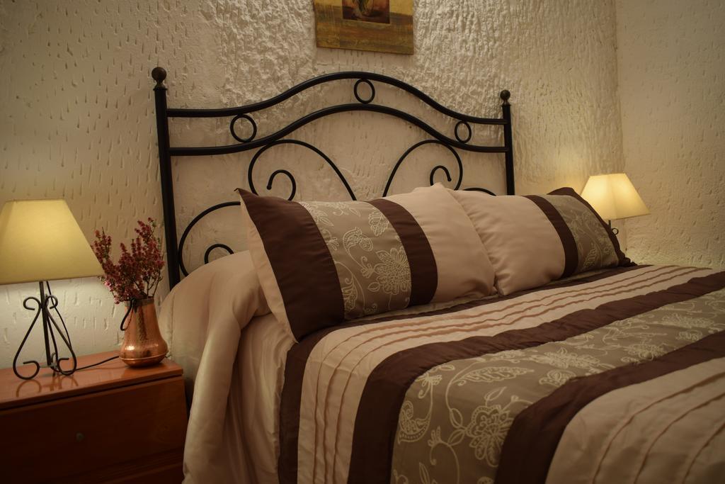 Apartamentos Horno Y Casa De Dulce Purullena Buitenkant foto