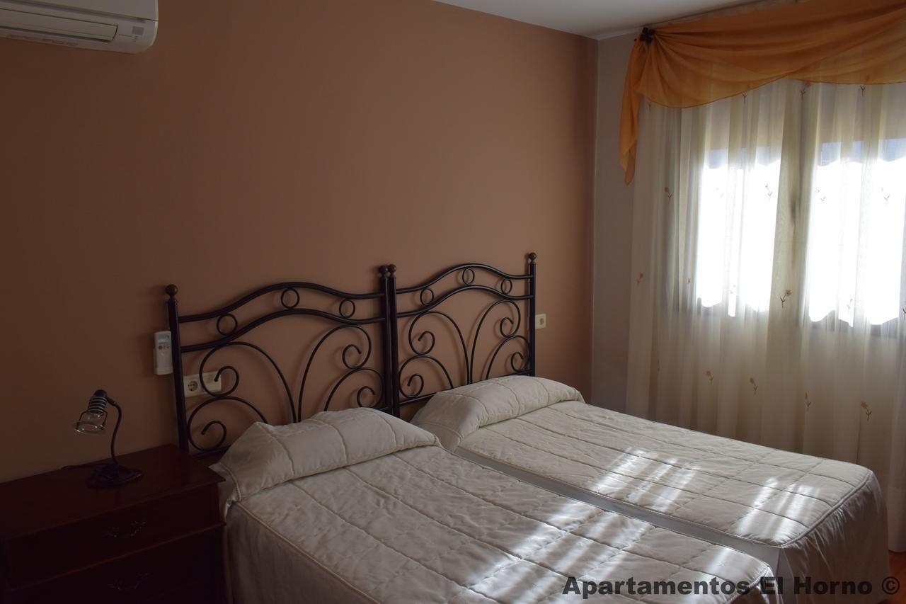 Apartamentos Horno Y Casa De Dulce Purullena Buitenkant foto